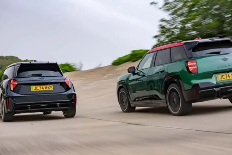 Theo kế hoạch cả hai mẫu xe này sẽ được MINI đem đến trưng bày tại Triển lãm ô tô Paris 2024 sắp tới. Khi đó, người dùng có thể thoải mái chiêm ngưỡng xe. Hiện mức giá xe MINI John Cooper Works Electric và John Cooper Works Aceman chưa công bố.