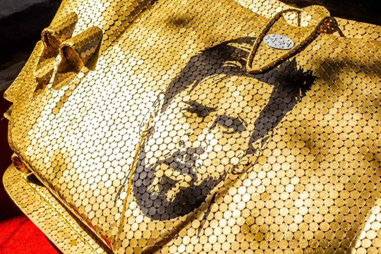 Như tên gọi của sự kiện, có rất nhiều tác phẩm nghệ thuật được trưng bày và tác phẩm đặc biệt lấy cảm hứng từ Pagani Zonda đặc biệt này có thể là tác phẩm tuyệt vời nhất tại triển lãm năm nay.