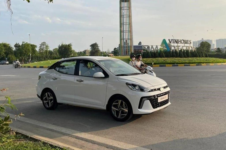 Thông tin từ đại diện Hyundai Thành Công cho biết, Hyundai Grand i10 thế hệ mới dự kiến sẽ ra mắt vào ngày 14/6 và sau đó một ngày, xe sẽ chính thức được giới thiệu tại các đại lý.