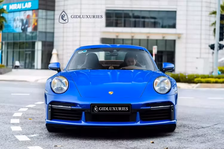 Trong số đó, Porsche 911 Turbo S thế hệ 992 khi ra mắt, đã ngay lập tức thu hút rất nhiều dân chơi xuống tiền để sở hữu.