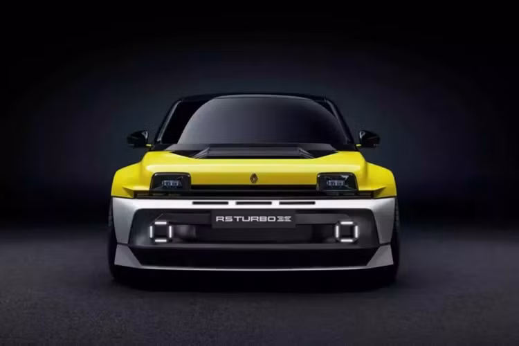 Hãng xe Pháp đã tiết lộ phiên bản sản xuất của Renault R5 Turbo 3E Concept mới, đóng vai trò là phiên bản kế nhiệm hiện đại của R5 Turbo I và II cổ điển từ những năm 80 và Clio V6. Chiếc hyper hatch này chạy trên một nền tảng riêng và có hệ truyền động RWD hoàn toàn bằng điện với công suất hơn 500 mã lực.