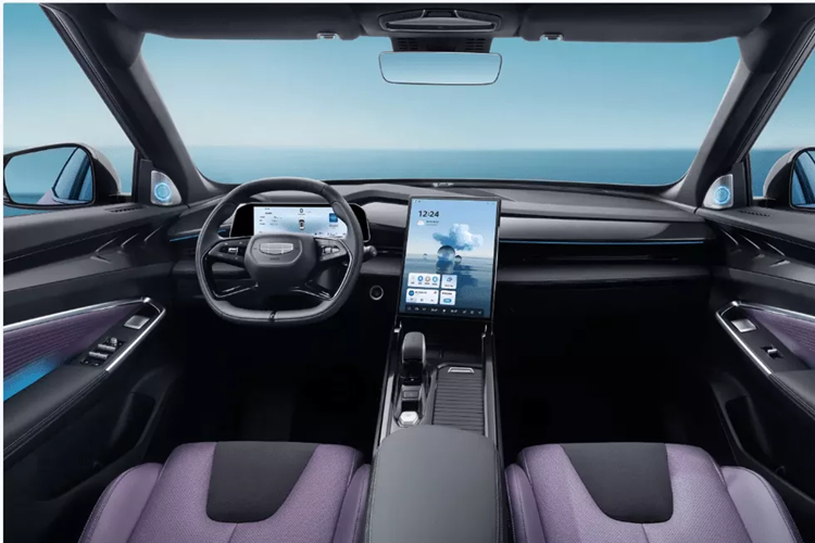 Kích thước của mẫu xe SUV Geely Boyue 2024 vẫn không thay đổi, với chiều dài, chiều rộng và chiều cao lần lượt sẽ là 4.510 mm x 1.865 mm x 1.650 mm và chiều dài cơ sở 2701 mm, xe được định vị là một chiếc SUV nhỏ gọn. Geely Boyue mới nằm trên kiến trúc điện tử và điện GEEA2.0.