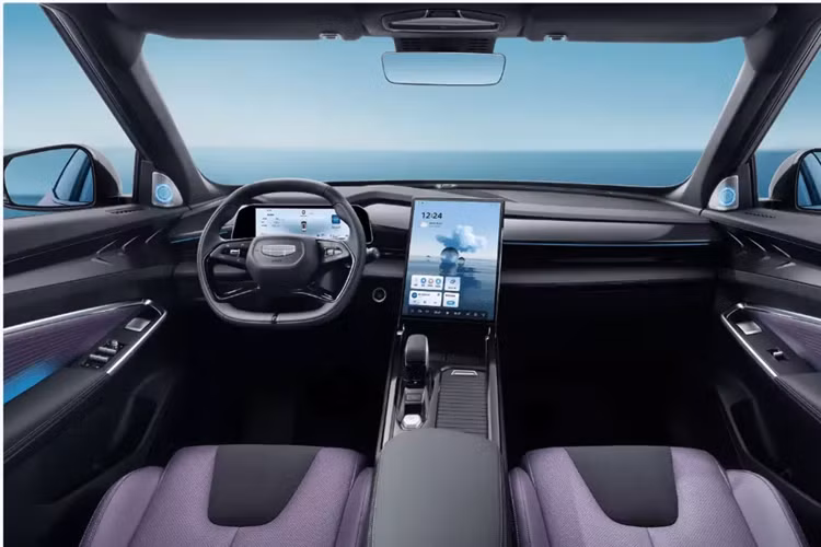 Kích thước của mẫu xe SUV Geely Boyue 2024 vẫn không thay đổi, với chiều dài, chiều rộng và chiều cao lần lượt sẽ là 4.510 mm x 1.865 mm x 1.650 mm và chiều dài cơ sở 2701 mm, xe được định vị là một chiếc SUV nhỏ gọn. Geely Boyue mới nằm trên kiến trúc điện tử và điện GEEA2.0.