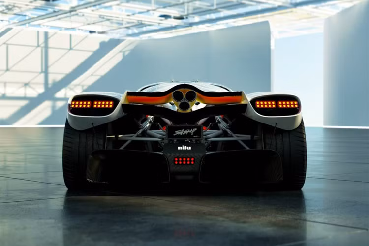 Tuy nhiên, thương hiệu mới đây đã đề cập đến kế hoạch cho một phiên bản tương tự nhưng dành cho đường phố và sẽ được giới hạn ở 54 chiếc, bao gồm bốn thiết kế độc đáo, chỉ có một lần. Ngoài ra, chiếc xe sẽ ra mắt công chúng tại Pebble Beach Concours d’Elegance vào ngày 18/8.