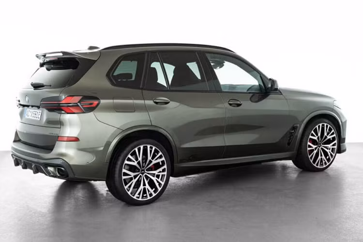 Chiếc SUV chạy bằng động cơ diesel tạo ra công suất 377 mã lực và mô-men xoắn 780 Nm, tăng 30 mã lực và 60 Nm so với mẫu xe nguyên bản.