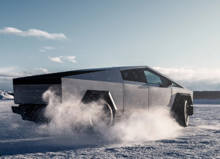 Den pha Tesla Cybertruck bi to han che tam nhin khi mua tuyet-Hinh-2