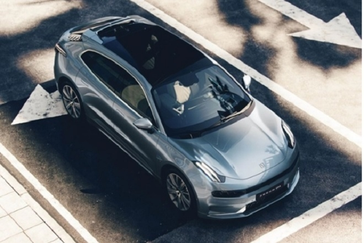 Nó cung cấp 10 chế độ lái để bạn lựa chọn, bao gồm cả chế độ giống như 001 FR. Chế độ phóng và chế độ drift của mẫu xe này là tiêu chuẩn cho tất cả các dòng xe và có thể sử dụng ngay khi giao hàng, phiên bản Z-Sport cũng có thể được nâng cấp với chế độ đường đua độc quyền, với hơn 13.000 phong cách lái xe có thể tùy chỉnh.