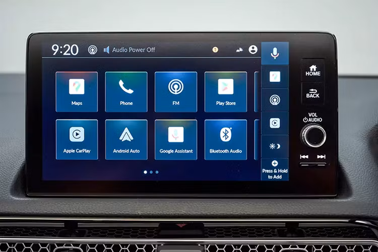 Đầu tiên là động cơ xăng 4 xi-lanh, tăng áp, dung tích 1.5L với công suất tối đa 178 mã lực và mô-men xoắn cực đại 240 Nm. Sức mạnh được truyền tới bánh thông qua hộp số tự động biến thiên vô cấp CVT. Xe có lẫy chuyển số sau vô lăng cùng 2 chế độ lái là Econ và Normal.