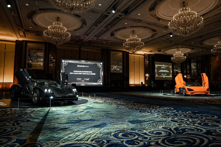 Cái tên siêu xe Pagani Utopia bắt nguồn từ nhan đề một cuốn sách triết học nổi tiếng của Thomas More, xuất bản năm 1916, với nội dung về xã hội không tưởng trong tương lai. Dịch sang tiếng Việt, từ Utopia mang ý nghĩa là Địa đàng trần gian. Pagani Utopia được thiết kế dựa trên ba định hướng đó là sự đơn giản, nhẹ nhàng và niềm vui khi lái xe.