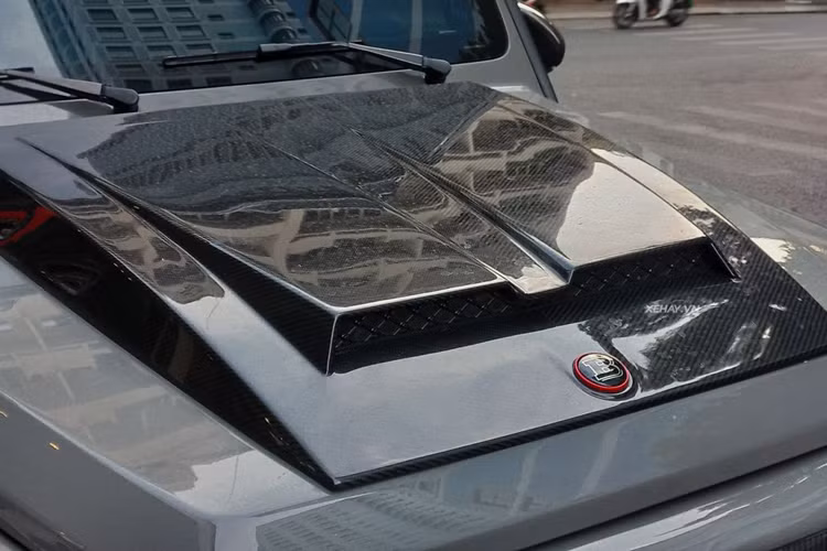 Chiếc SUV off-road được trang bị động cơ tăng áp kép V8 dung tích 4.5L sản sinh công suất 900 mã lực và mô-men xoắn cực đại 1.250 Nm.