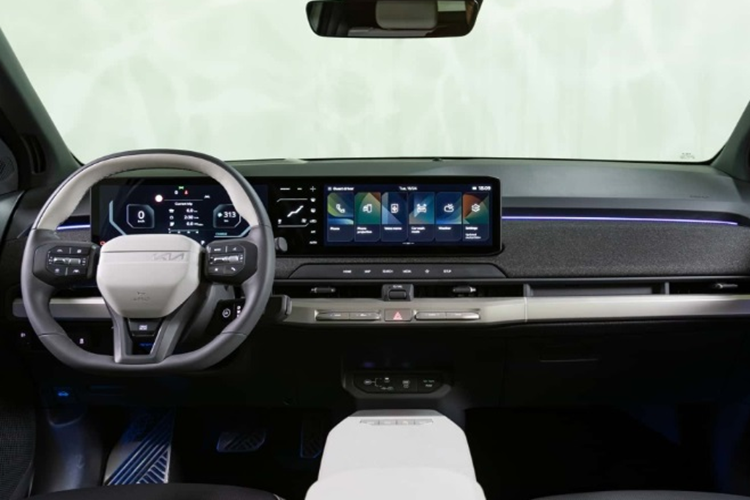 Thành tích đạt 10.000 đơn đặt hàng cho mẫu xe EV3 hoàn toàn mới của KIA tại Hàn Quốc đánh dấu một cột mốc quan trọng trong ngành công nghiệp ô tô. Điều này nhấn mạnh sự chấp nhận và nhu cầu ngày càng tăng đối với xe điện, thể hiện khả năng cung cấp các sản phẩm sáng tạo và đáng mơ ước của KIA.