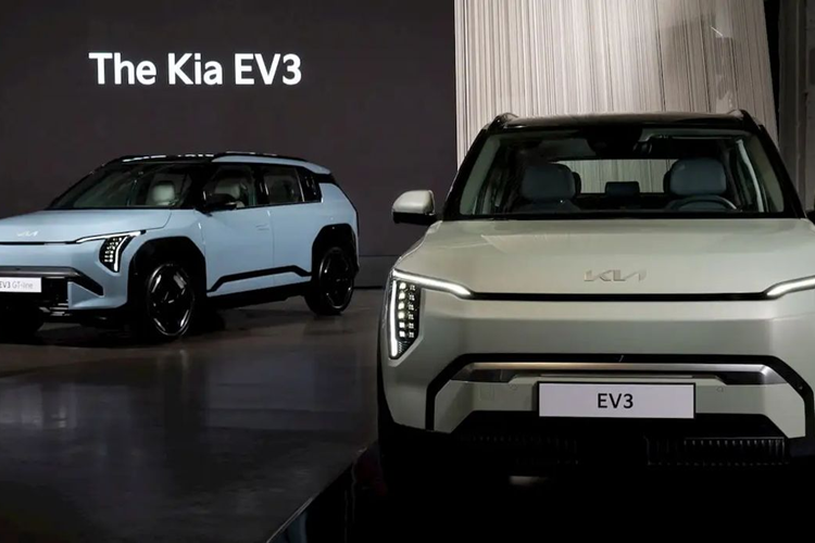 Sau khi hãng chính thức thông báo mở bán tại Hàn Quốc vào ngày 4/6/2024, Kia EV3 bán cháy hàng và đã thu về 10.000 lượt đặt trước, điều này phản ánh mức độ tin tưởng cao của người tiêu dùng nội địa vào thương hiệu KIA và công nghệ xe điện của hãng.