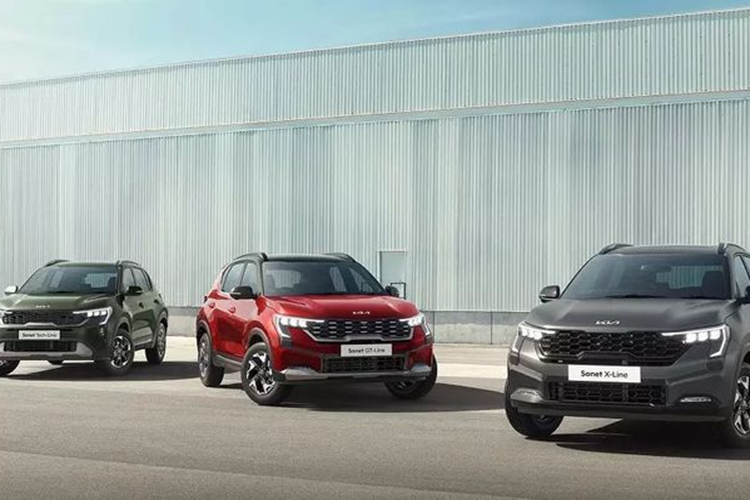 Cuối cùng là động cơ diesel 4 xi-lanh, dung tích 1.5L với công suất tối đa 116 mã lực. Động cơ này đồng hành với hộp số sàn không chân côn iMT 6 cấp, hộp số sàn 6 cấp hoặc hộp số tự động 6 cấp. Như vậy, Kia Sonet 2024 đã đưa phiên bản máy dầu số sàn trở lại thị trường Ấn Độ.