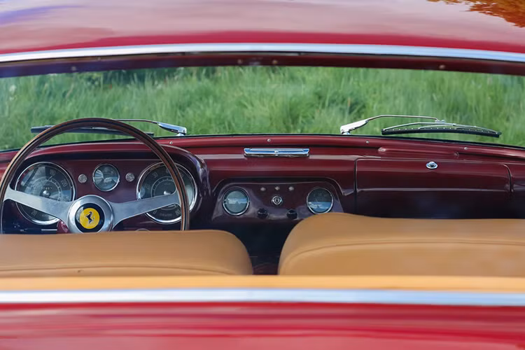 Từ năm 1958 đến năm 1960, khi việc sản xuất 250 GT Coupé kết thúc chỉ có 353 chiếc được sản xuất. Nhờ sự tiên phong dẫn đầu của 250 GT Coupé, năng lực sản xuất dòng Ferrari tăng mạnh khi các mẫu xe mới được giới thiệu và các thị trường mới trên thế giới bắt đầu có nhu cầu sở hữu những chiếc Ferrari.