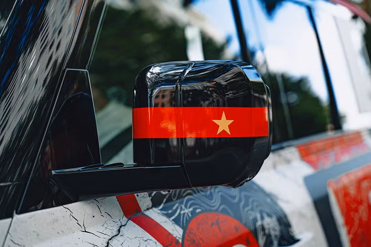 Theo chia sẻ của anh Hoàng Anh, chuyến hành trình này kéo dài gần 2 tuần, xuất phát từ TP. HCM, ra Quảng Trị, sang Lào rồi đến Thái Lan trước khi quay lại TP HCM. Tổng quãng đường di chuyển là khoảng 7.000km.