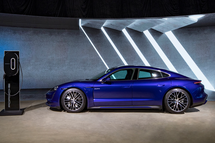 Cuộc thử nghiệm của EPA cũng diễn ra trong điều kiện thuận lợi, với nhiệt độ ở mức 26 độ C, trên đường khô ráo và diễn ra trong khoảng 2 đến 3 ngày.