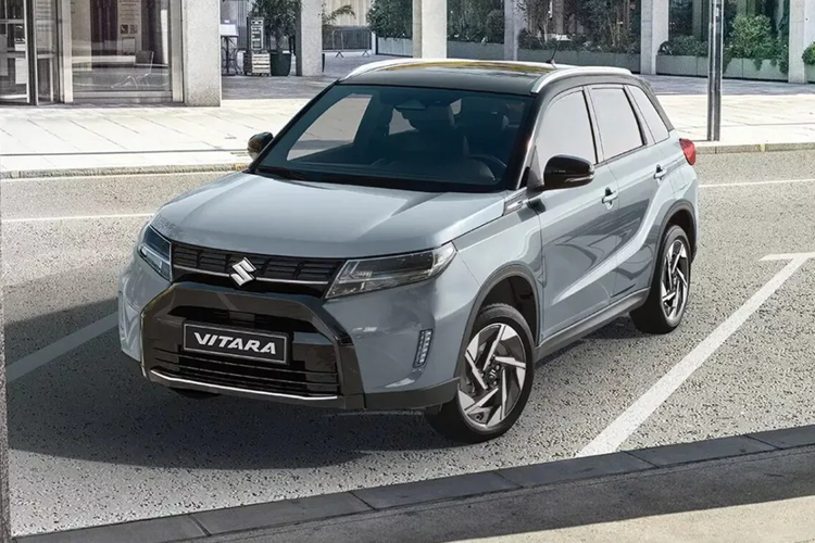 Tổng cộng, phiên bản hybrid của Suzuki Vitara 2024 có công suất 115 mã lực. Phiên bản này dùng hộp số tự động 6 cấp. Hiện giá xe Suzuki Vitara 2024 tại thị trường châu Âu chưa được công bố. Xe sẽ được bán ra thị trường vào đầu mùa hè năm nay.