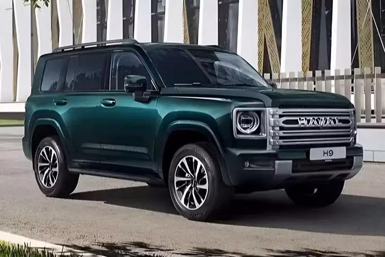Dự kiến, mẫu xe SUV Haval H9 địa hình mới này sẽ bắt đầu được bán trước tại các thị trường ngoài Trung Quốc vào đầu tháng 8. Haval đã có đại lý ở nước ta, và sắp tới, hãng xe Trung Quốc sẽ phân phối chiếc xe H9 ở thị trường nước ngoài, nên nhiều khả năng, chiếc xe địa hình này sẽ sớm về Việt Nam.