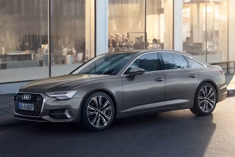 Cung cấp sức mạnh cho Audi A6 2025 là hệ truyền động mild hybrid với sự kết hợp của máy 2.0L tăng áp với mô tơ điện cho tổng công suất 190 mã lực, mô-men xoắn 320 Nm, kết hợp hộp số 7 cấp và dẫn động cầu trước.