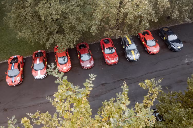 Đoàn xe cũng đã đi qua những điểm dừng chân tại các điểm đến ẩm thực và rượu vang lớn để nếm thử những món ngon của vùng đất giàu nguyên liệu và các món ăn mang tính biểu tượng