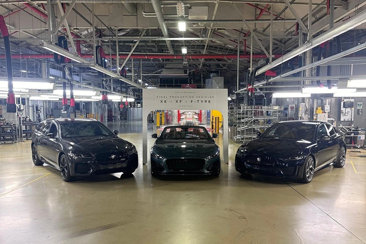 Trong hơn 10 năm, Jaguar đã sản xuất và bán ra ngoài thị trường 87.731 chiếc F-Type, bao gồm nhiều phiên bản hiệu năng cao như F-Type SVR hay F-Type R facelift, hoặc các phiên bản hàng thửa như F-Type Project 7 giới hạn 250 chiếc.