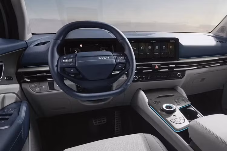 Lẫy chuyển số Sportage hybrid có thể điều chỉnh cấp độ phanh tái sinh, hệ thống sẽ tự động điều khiển giai đoạn phanh tái tạo theo điều kiện đường xá và thông tin. Đồng thời chế độ lái “Baby Mode” dành cho trẻ sơ sinh mang lại cảm giác lái thoải mái cho trẻ sơ sinh và trẻ nhỏ.