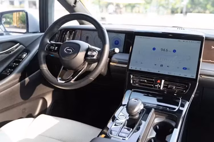 Những trang bị kể trên giúp MPV GAC M8 2024 mới trở thành mẫu xe dẫn đầu trong việc bảo vệ hành khách, đồng thời không gian nội thất của M8 trở thành chuẩn mực mới trong phân khúc MPV cao cấp.