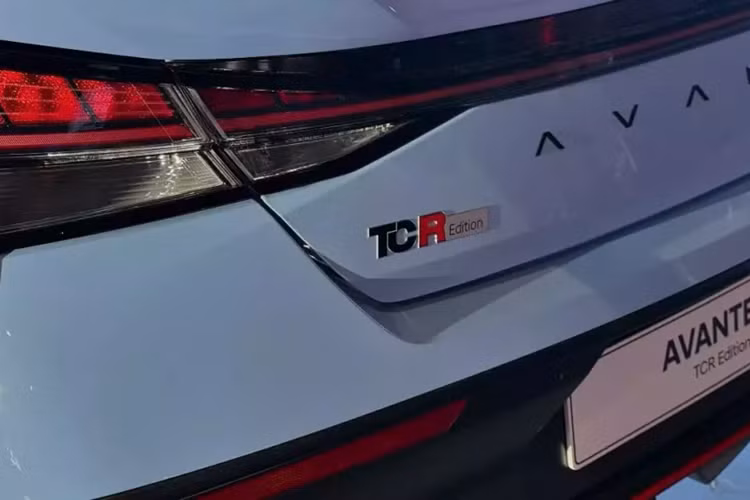 Nếu đây là tất cả những gì Hyundai N cung cấp (và không có bất ngờ ẩn giấu nào), Elantra N TCR Edition có vẻ giống một bài tập tiếp thị hơn là một phiên bản hiệu suất thực sự.