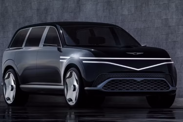 Không chỉ sở hữu hàng loạt tiện ích hiện đại, Genesis GV90 2026 mới còn gây chú ý khi sở hữu cửa mở ngược, giống xe Rolls-Royce. Tuy nhiên, gần đây có thông tin cho rằng, kiểu thiết kế cửa này đang gây khó khăn cho Hyundai và có thể ảnh hưởng đến thời gian ra mắt GV90.