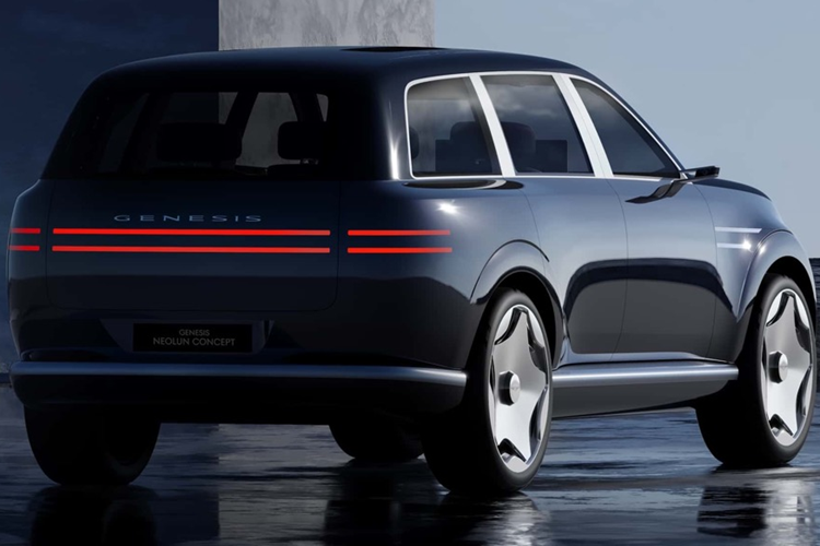 Chưa hết, Genesis GV90 hoàn toàn mới còn được trang bị hệ thống sưởi bức xạ nhiệt tiên tiến. Tính năng này khi sử dụng cùng điều hòa truyền thống có thể giảm tiêu thụ năng lượng tới 17%, mang lại giải pháp hiệu quả hơn cho việc lái xe vào mùa đông.