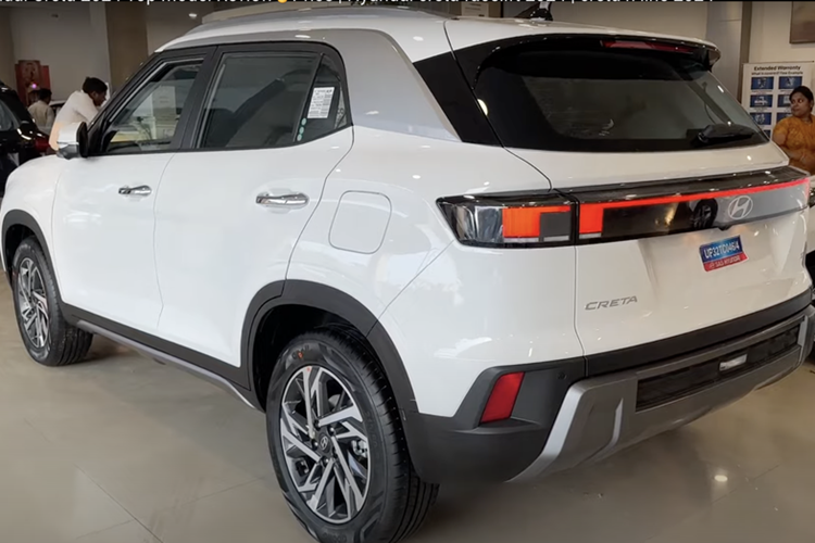 Tại thị trường Ấn Độ, giá xe Hyundai Creta 2025 có mức bán ra khởi điểm dự kiến quy đổi khoảng 594 triệu đồng. Dự đoán mẫu xe này cũng sẽ sớm được đưa về Việt Nam.