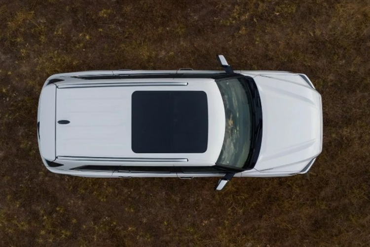 Giá xe Toyota Sequoia 1974 có mức bán ra khởi điểm dao động từ 62.175 USD (khoảng 1,56 tỷ đồng) - 79.320 USD (tương đương 1,99 tỷ đồng). Riêng bản 1974 mới có giá 80.135 USD (hơn 2 tỷ đồng).