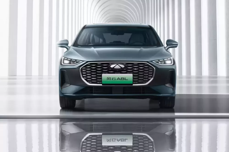 Có một nhà vô địch mới cho kỷ lục thế giới Guinness về chiếc xe PHEV có quãng đường di chuyển xa nhất trên thế giới. Khi ra mắt Chery Fulwin A8L 2025 mới vào ngày 17/12/2024 vừa qua, người ta đã công bố rằng chiếc xe đã đạt được quãng đường di chuyển là 2369,915 km khi sạc đầy và với bình nhiên liệu đầy.