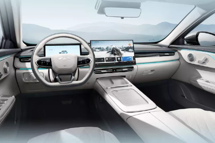 Chiếc Fulwin A8L mới trông giống chiếc A8 nguyên bản hơn là phiên bản Voyage Edition, có mặt trước khép kín. Tuy nhiên, kích thước hơi khác một chút, với chiều dài của xe tăng thêm 10 mm, với kích thước là dài 4790, rộng 1843 và cao 1487 m, và chiều dài cơ sở là 2790 mm.