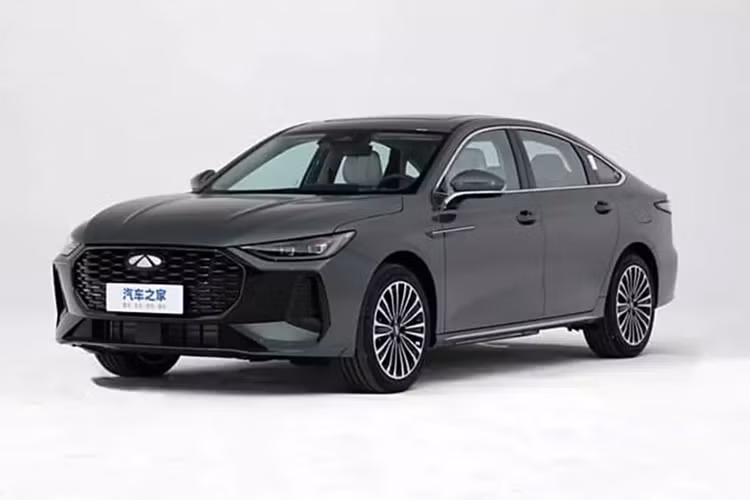 Thông báo này được đưa ra hai tháng sau khi thương hiệu SAIC Roewe giành được danh hiệu với D7 DMH . Nó nhấn mạnh sự thúc đẩy kể từ khi BYD ra mắt công nghệ DM 5.0 cho các nhà sản xuất ô tô lớn hơn ở Trung Quốc để tạo ra các mẫu xe PHEV có phạm vi hoạt động ngày càng tăng.