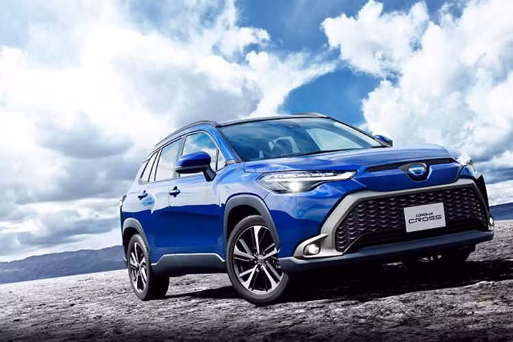 Toyota sap ra mat 3 mau SUV moi, co ca Corolla Cross 7 cho-Hinh-3