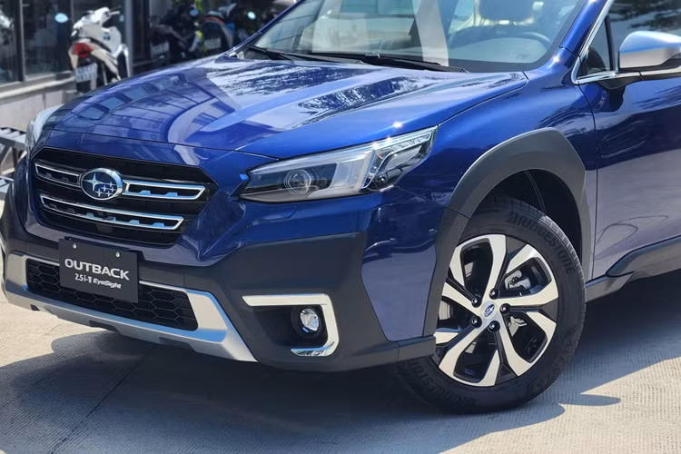 Như vậy, có thể thấy rằng Subaru Outback tại Việt Nam nhận được mức ưu đãi không thua kém gì những mẫu ô tô đến từ các thương hiệu châu Âu như Volkswagen Touareg hay Volvo XC90. Đây đồng thời cũng là một trong những mẫu xe có mức khuyến mãi cao nhất tại thị trường Việt Nam trong tháng 8/2024 này.