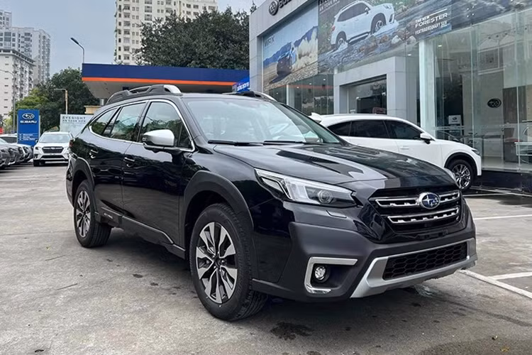 Tuy giảm giá mạnh nhưng các mẫu xe Subaru vẫn khá kén khách tại Việt Nam, trừ Forester. Cả Subaru Outback và BRZ đều nằm trong những phân khúc có tập khách hàng nhỏ ở thị trường Việt Nam. Nếu như Subaru Outback là xe wagon thì BRZ là ôtô thể thao.
