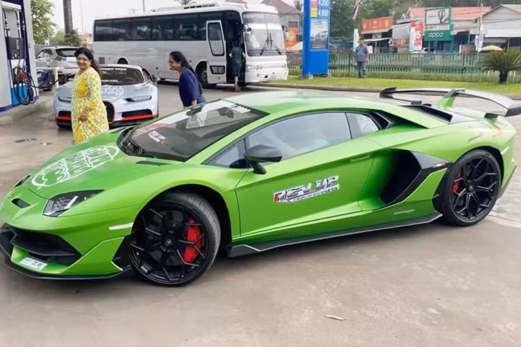 Hiện tại, chưa rõ là chủ nhân chiếc siêu xe Bugatti Chiron Super Sport có đăng ký góp mặt vào hành trình siêu xe lớn nhất thế giới hay không, còn Bugatti Chiron đã chắc suất tham dự hành trình siêu xe lớn nhất thế giới.