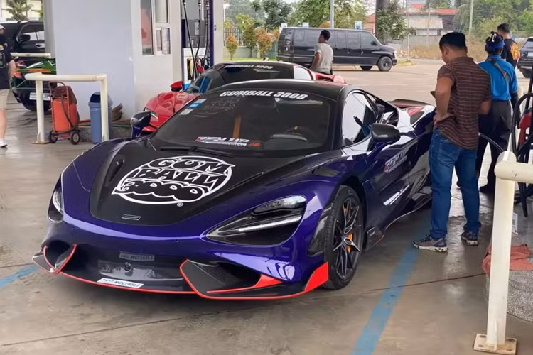 Ngoài chiếc xe Bugatti Chiron, sẽ còn vô số siêu xe hot của các đại gia Campuchia đăng ký hành trình siêu xe Gumball 3000, và 4 cái tên tiếp theo đã lộ diện sẽ bao gồm Lamborghini Aventador SVJ bản giới hạn 900 xe trên toàn thế giới, Ferrari SF90 Stradale, Mercedes-AMG GT Black Series hay McLaren 765LT chỉ có 765 chiếc sản xuất toàn cầu.