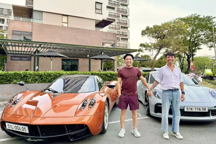 Trong năm 2024 này, sẽ có rất nhiều hoạt động kỷ niệm của các hãng xe. Một trong số đó là sinh nhật lần thứ 25 của hành trình siêu xe Gumball 3000 lớn nhất thế giới. Thành lập từ năm 1999 bởi doanh nhân người Anh Maximillion Cooper, Gumball 3000 có sứ mệnh không chỉ kết nối những người đam mê ôtô mà còn có âm nhạc, thời trang và văn hóa...