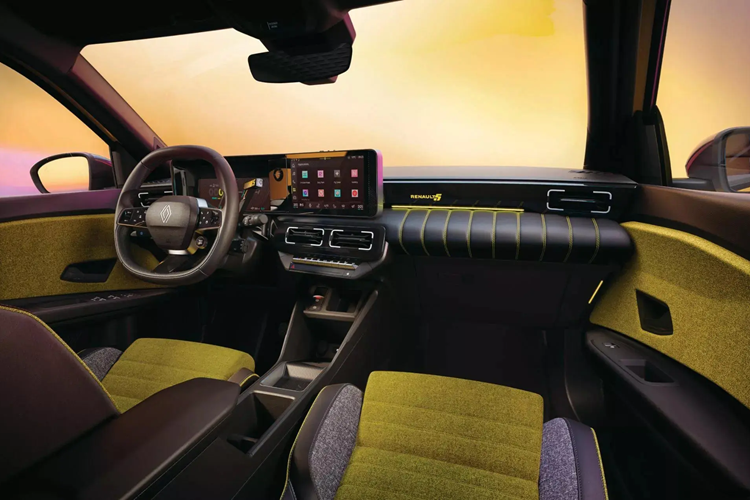 Bên cạnh đó là chắn bùn mở rộng giống với Renault 5 Turbo nổi tiếng. Chi tiết này giúp Renault 5 E-Tech có ngoại hình như những mẫu xe hatchback hiệu suất cao. Bên trong Renault 5 E-Tech là không gian nội thất cũng đậm chất hoài cổ với những màu sắc nổi bật.