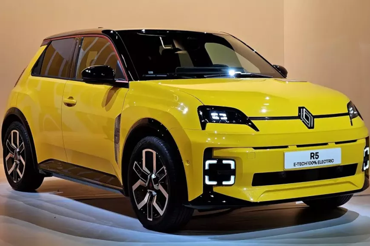 Vào hồi cuối tháng 2/2024 vừa qua, thương hiệu xe Renault của Pháp đã chính thức vén màn mẫu ô tô điện giá rẻ mới mang tên 5 E-Tech. Nhờ thiết kế nhỏ gọn và giá bán hợp túi tiền, Renault 5 E-Tech 2024 mới nhanh chóng được khách hàng đón nhận nhiệt tình.