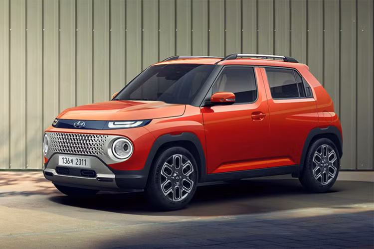 Xe sẽ được trang bị nhiều tính năng tiện ích và công nghệ hiện đại như hệ thống giải trí đa phương tiện, hỗ trợ đỗ xe tự động và các tính năng an toàn tiên tiến.