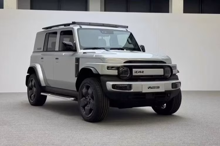 Phiên bản này có cấu hình dẫn động cầu trước và tầm vận hành tối đa khoảng 400 km sau khi sạc đầy. Ngoài ra, mẫu xe này còn có các phiên bản cao cấp hơn với hệ dẫn động 4 bánh và tầm vận hành lên tới 500 km/lần sạc.