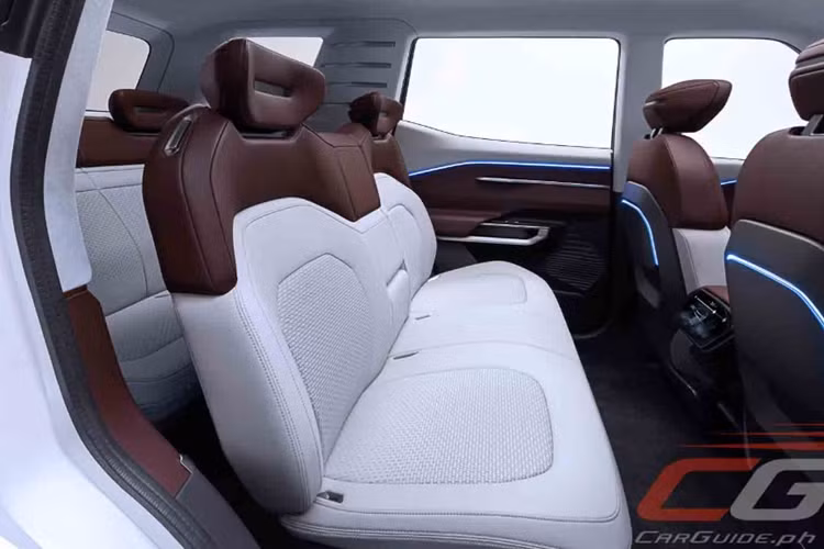 DST Concept sẽ có 5 chế độ lái: chế độ Wet cho điều kiện đường ngập nước, chế độ Tarmac cho đường nhựa ngoằn ngoèo, cũng như các chế độ Normal (bình thường), Gravel (sỏi) và Mud (bùn lầy).