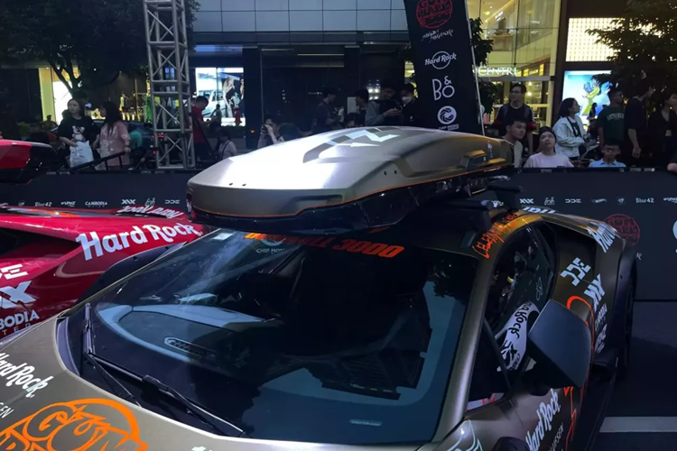 Xe có thêm chế độ lái Rally đặc biệt mới, được dùng để chạy trên những địa hình trơn trượt, có độ bám thấp. Ngoài ra, xe còn có 2 chế độ lái Strada (đường phố) và Sport (thể thao). Xe có thể tăng tốc từ 0-100 km/h trong thời gian 3,4 giây và đạt vận tốc tối đa 260 km/h.