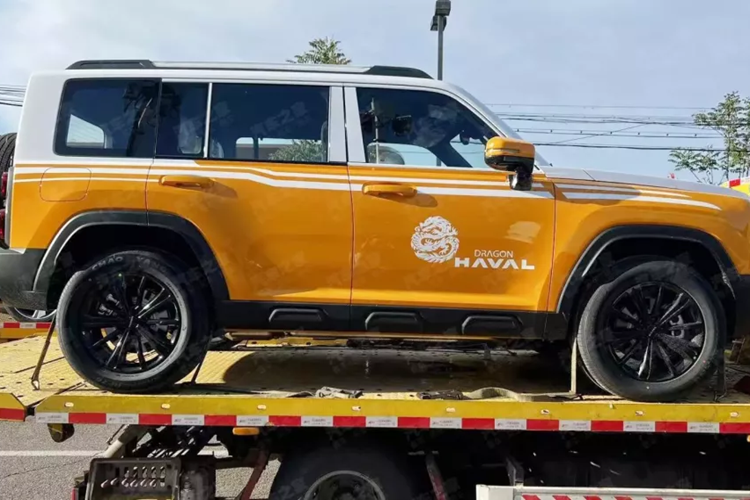 Khoảng sáng gầm xe tối thiểu sẽ tăng lên 221mm (200mm ở mẫu hiện tại), khả năng lội nước tăng lên 580mm (560mm hiện tại) và góc tiếp cận sẽ là 25 độ (24 độ trong mô hình hiện tại), góc khởi hành là 32 độ (30 độ trong mô hình hiện tại) và góc đột phá theo chiều dọc là 20,1 độ (19 độ trong hiện tại), cải thiện hơn nữa khả năng vượt qua các địa hình phức tạp.