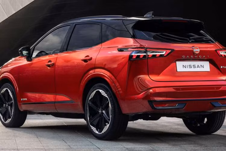 Là phiên bản nâng cấp giữa vòng đời, do đó, Nissan Qashqai 2024 không có sự thay đổi về động cơ. Bản mild hybrid được trang bị máy xăng 1.3L kết hợp với mô-tơ điện, cho 2 mức công suất đầu ra là 138 mã lực hoặc 158 mã lực.