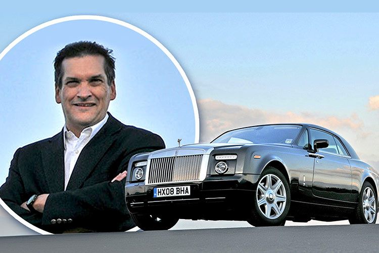 “Cha de” cua Rolls-Royce Phantom bi sat hai tai nha rieng-Hinh-3